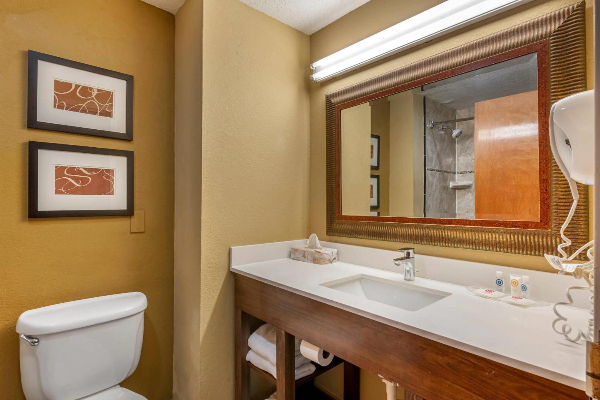 Comfort Sawgrass Hotel