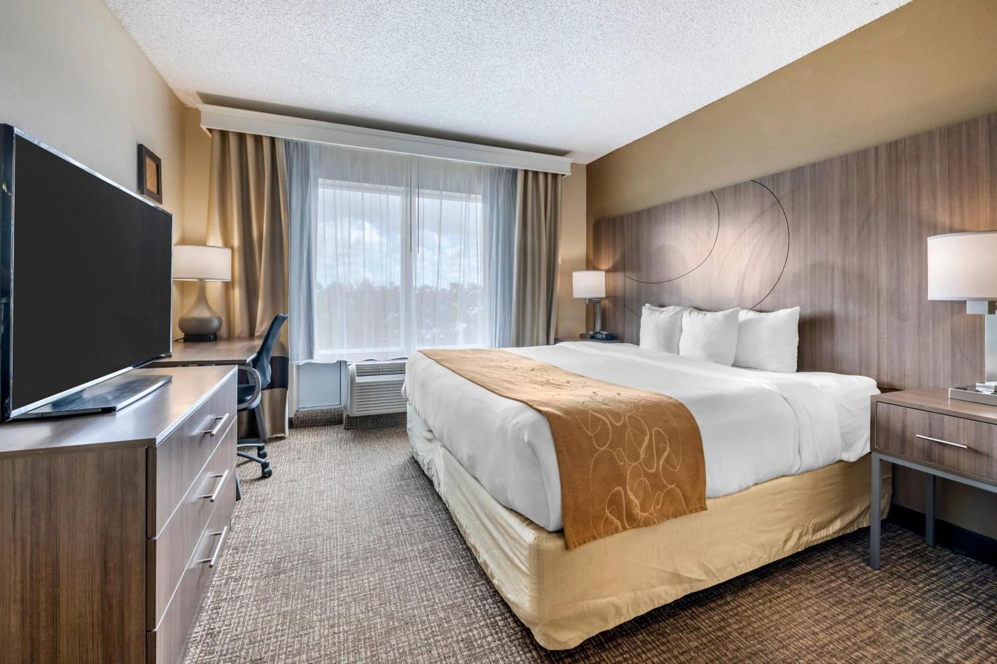 Comfort Sawgrass Hotel