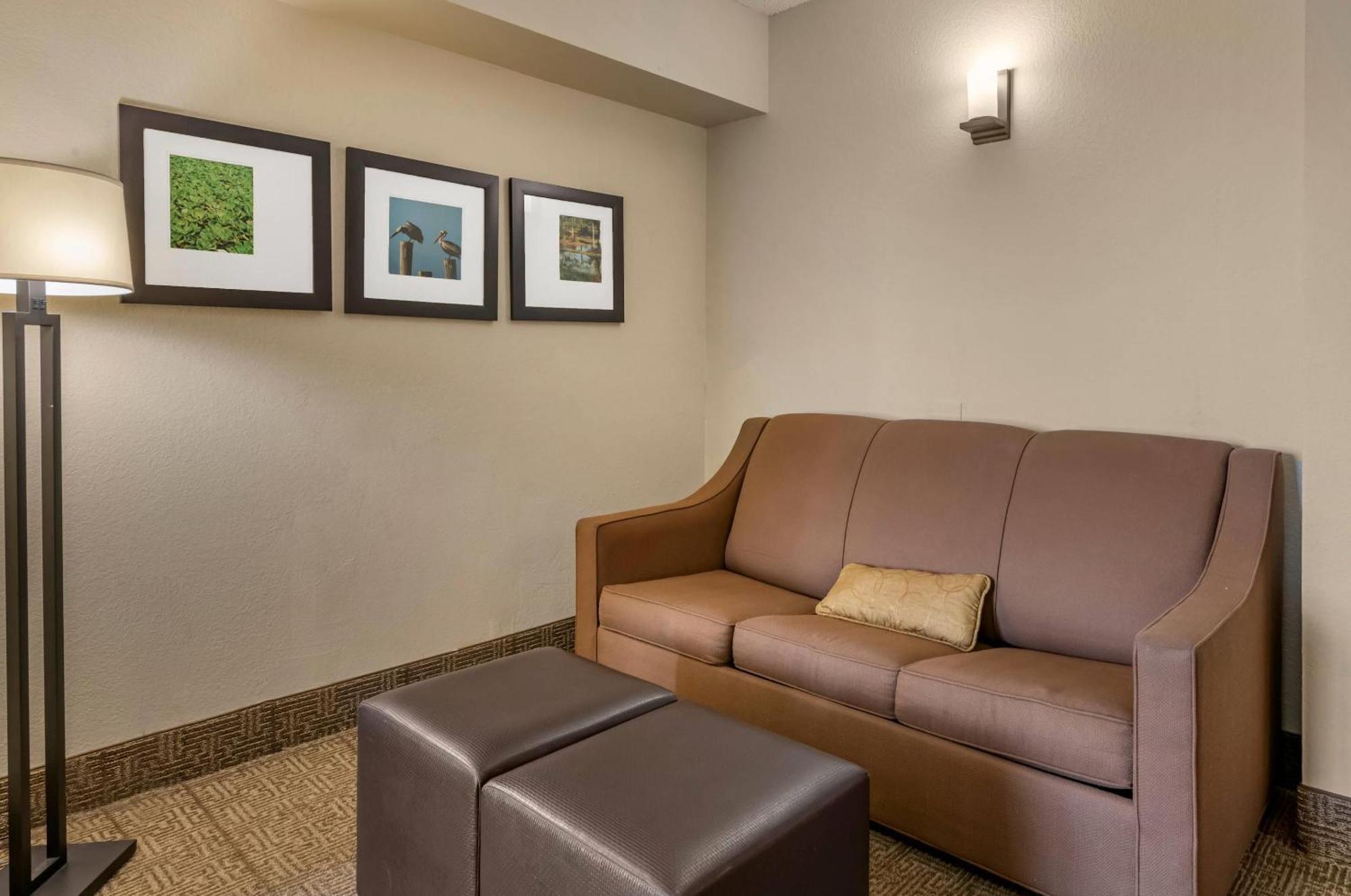 Comfort Sawgrass Hotel