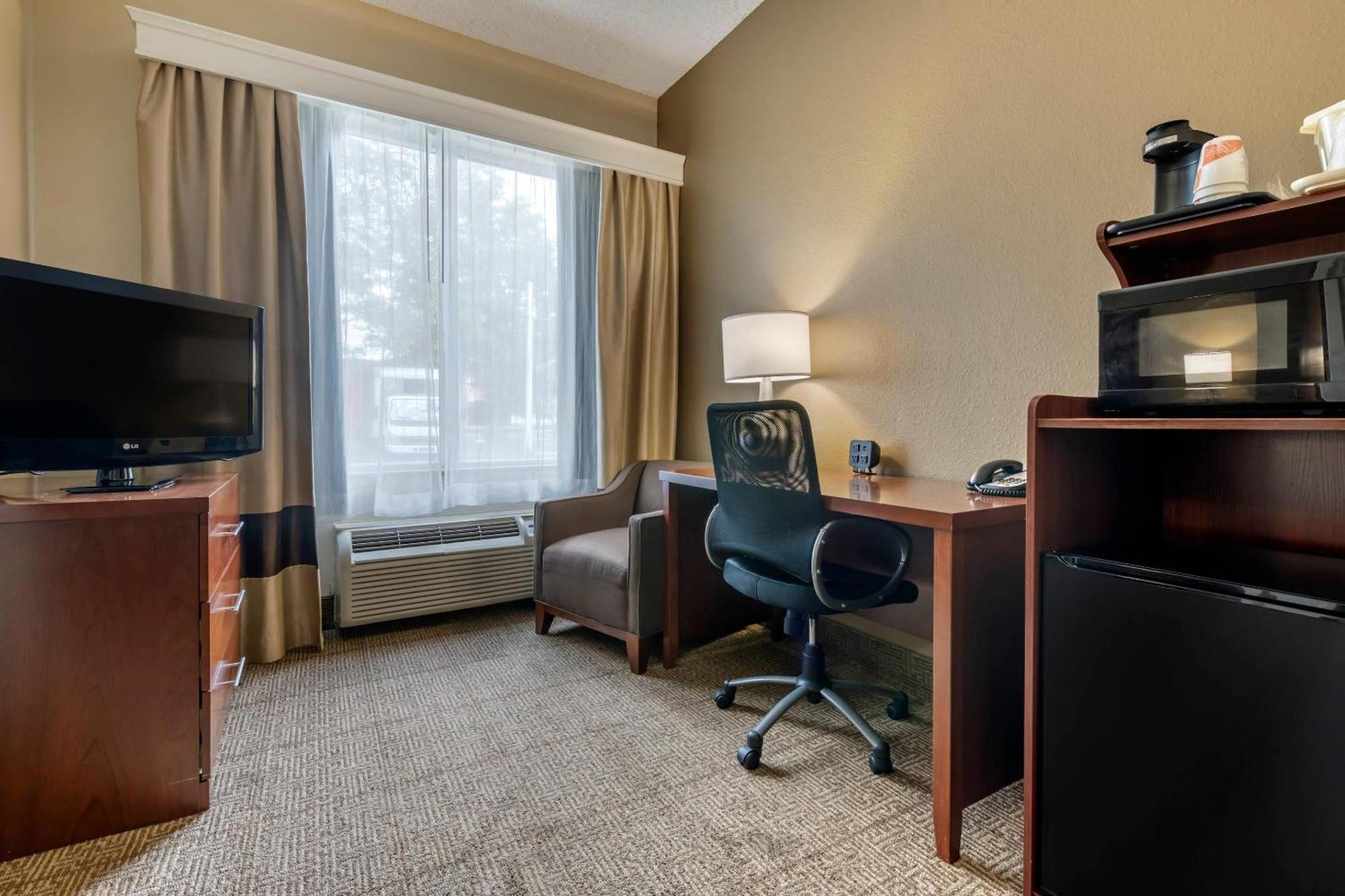 Comfort Sawgrass Hotel 3*